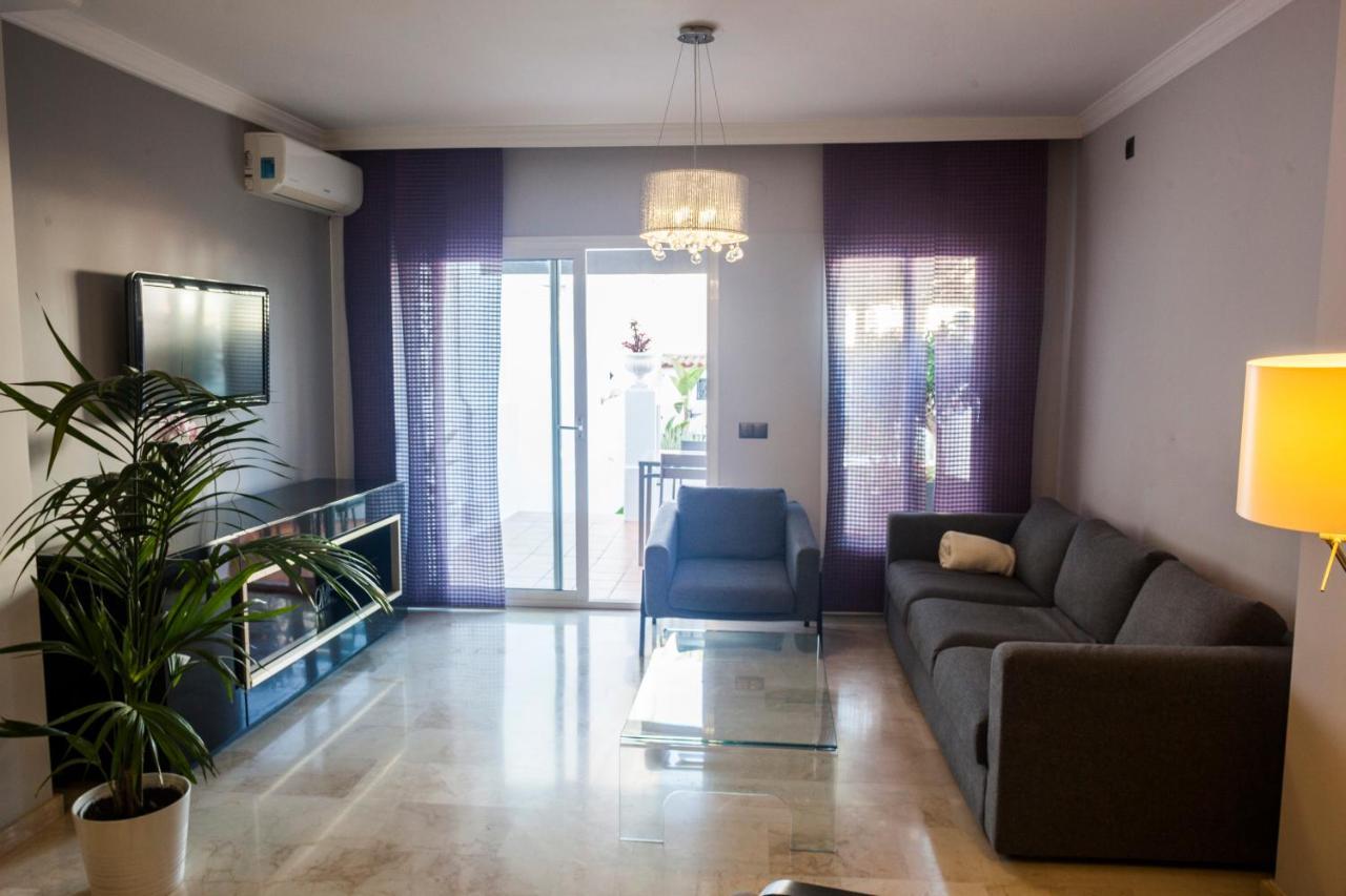 Abril Nerja Hotel Екстериор снимка