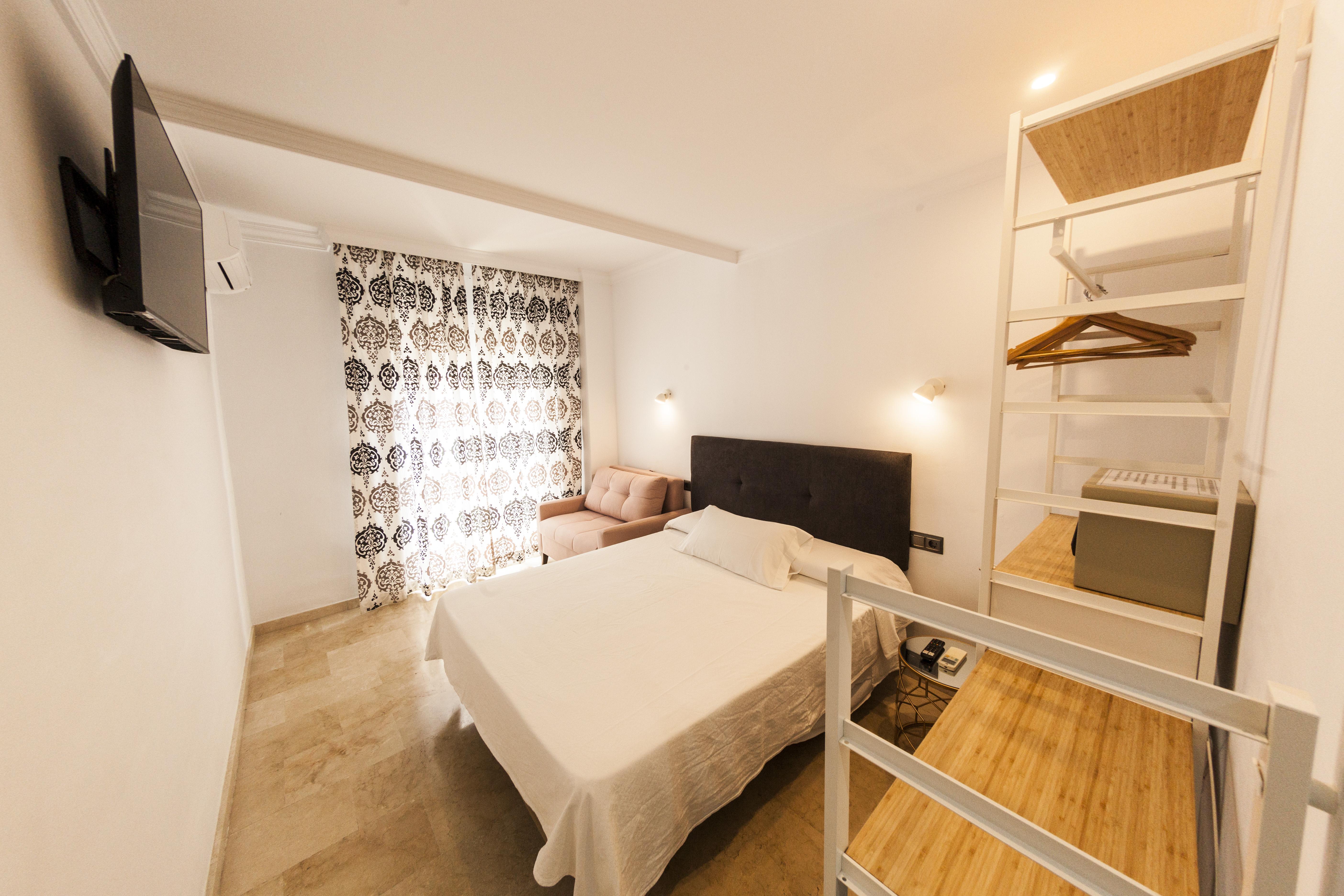 Abril Nerja Hotel Екстериор снимка