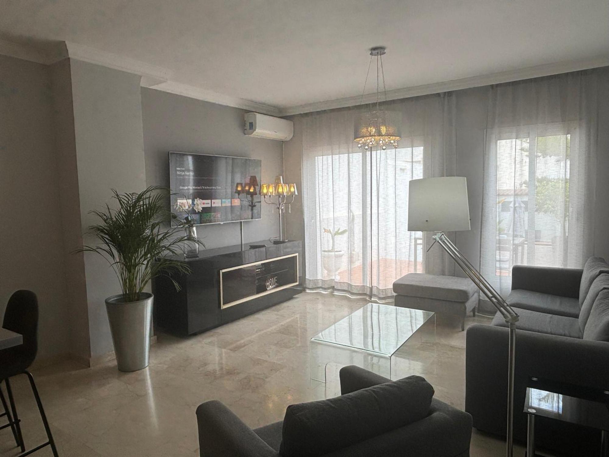 Abril Nerja Hotel Екстериор снимка